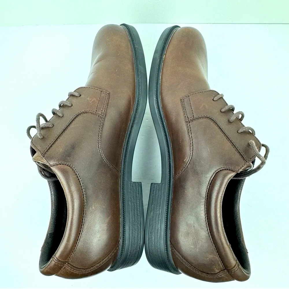 Rockport NWOT The Margin classic plain toe men's dress casual shoe. Size 11.